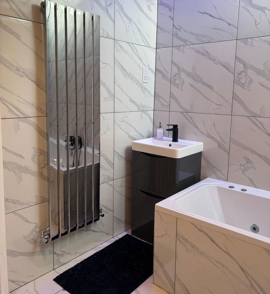 main bath 2
