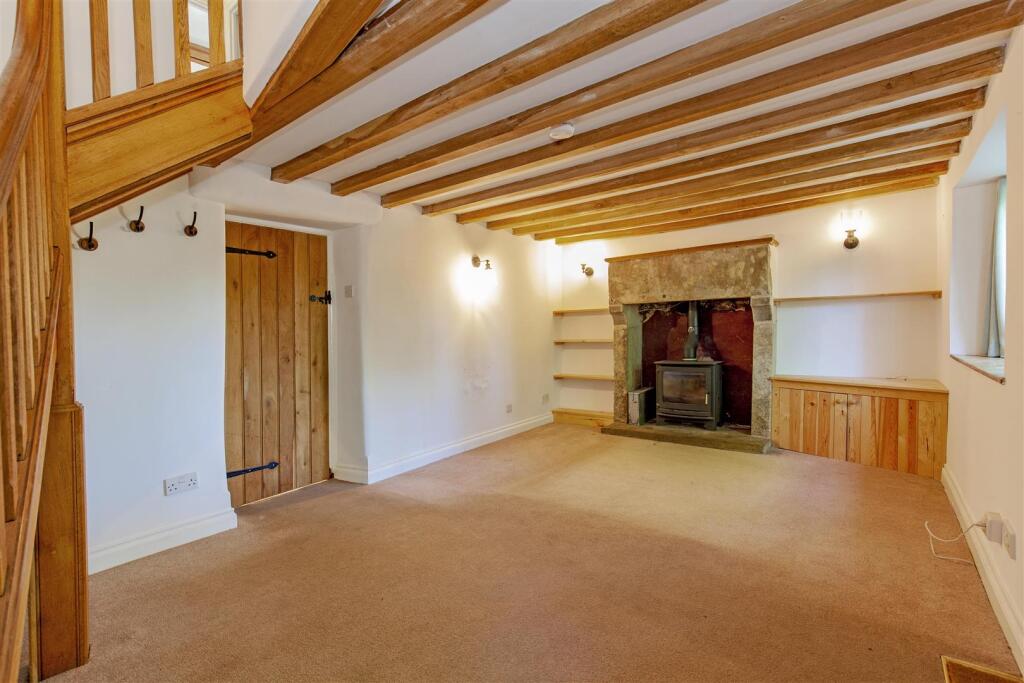Reception Rooom-3.jpg