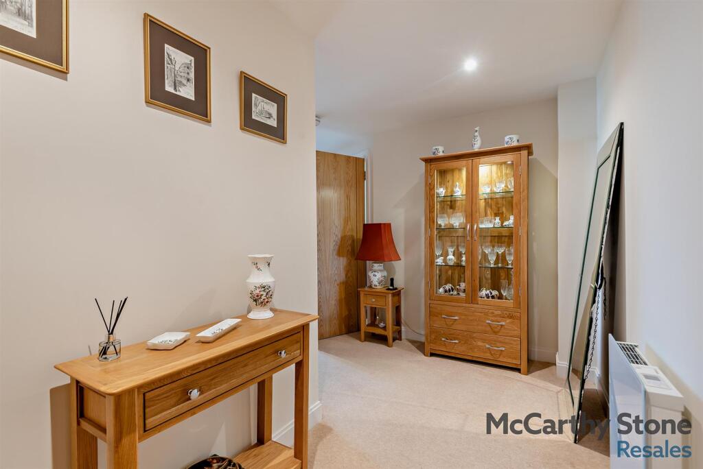 8654731-interior01-800.jpg