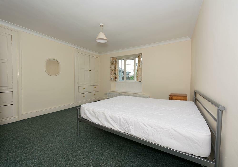 room-4-1.jpg