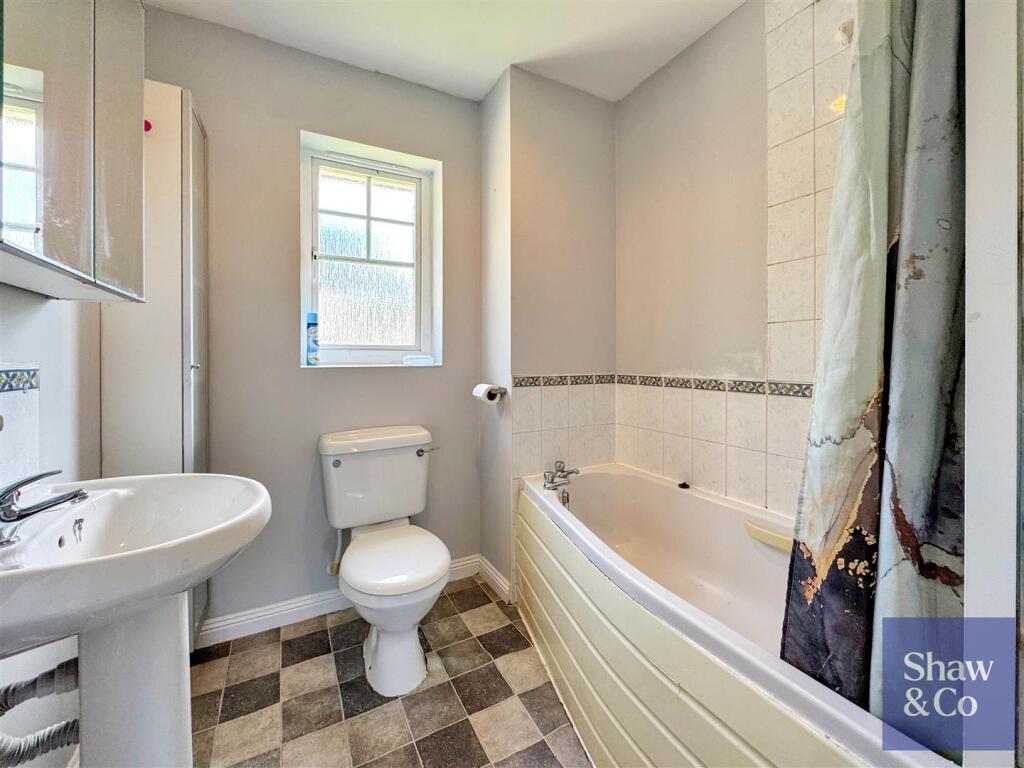 Bathroom.jpeg