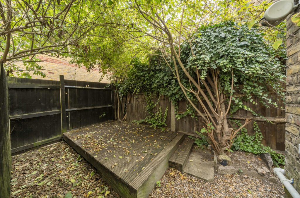 1369022-2-68ee2f5...