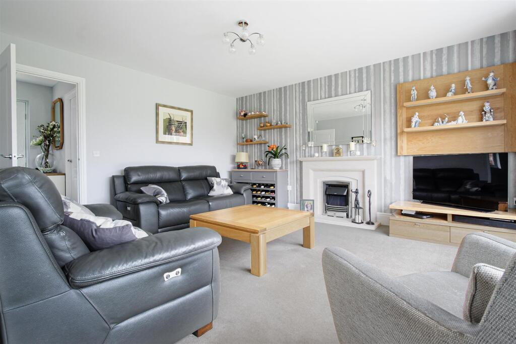 Living Room.jpg
