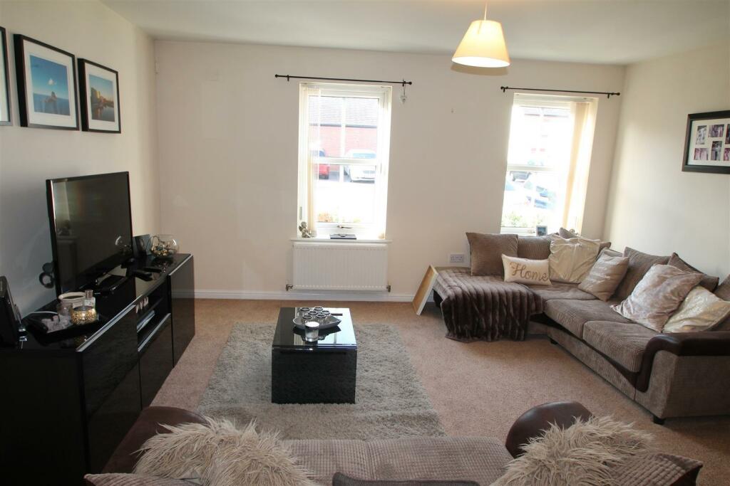darwin living room 2.jpg