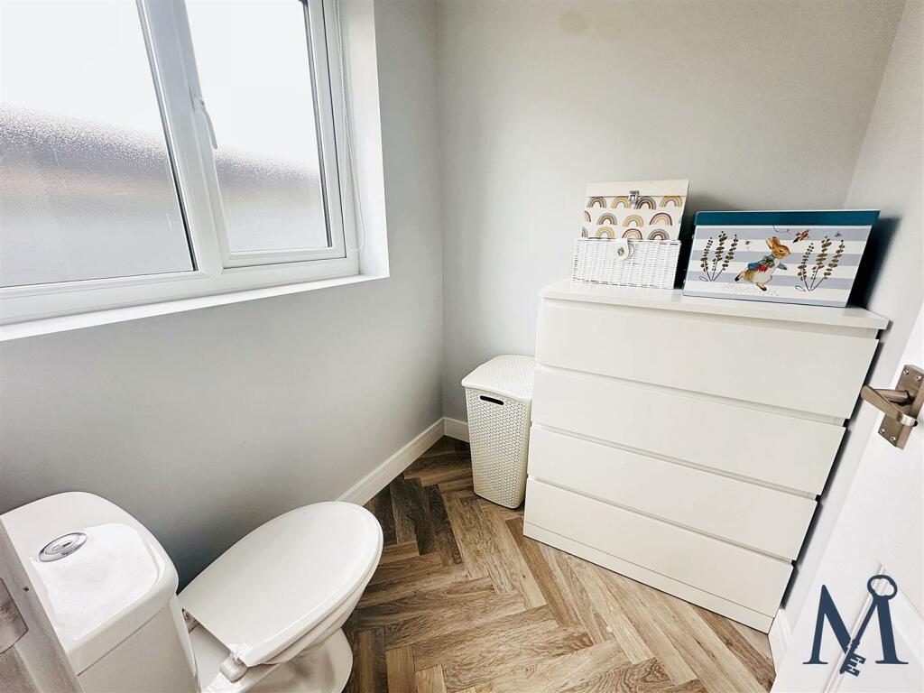 Annexe Cloakroom WC