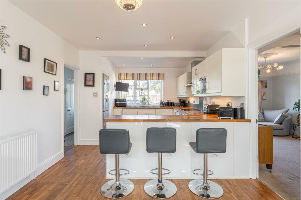 157 Broad Lane - by Visually Rich 01944.jpg