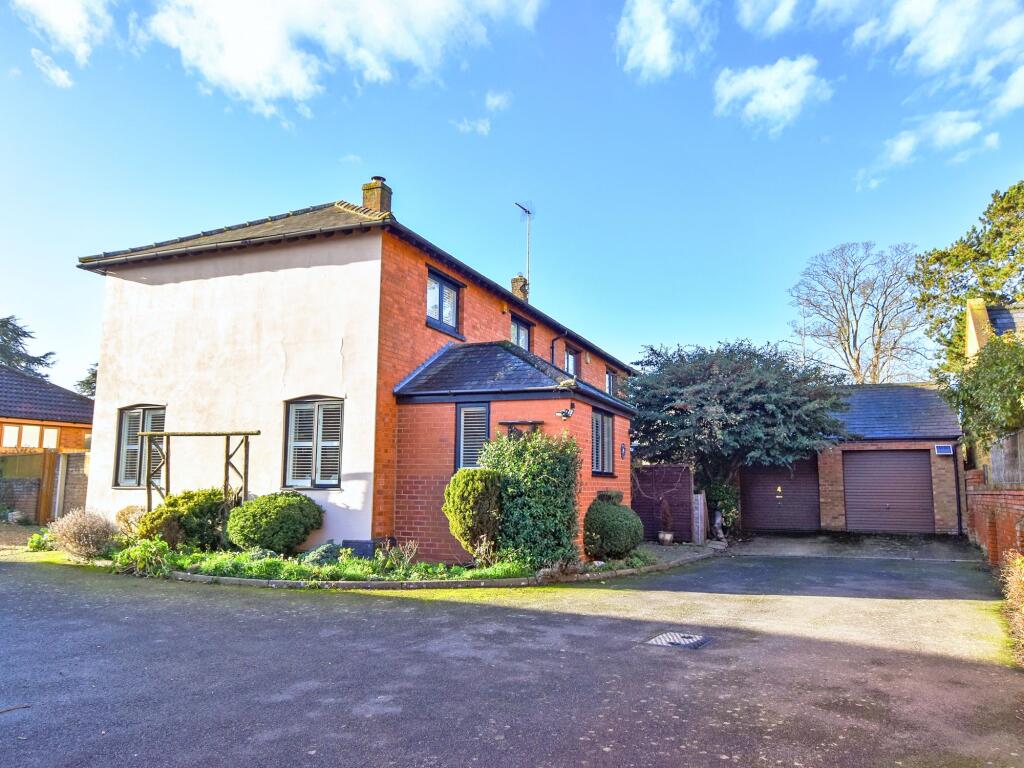 Barn Mews, Collingtree, NN4