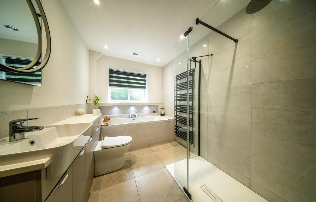 1 Yew Close Bath ...