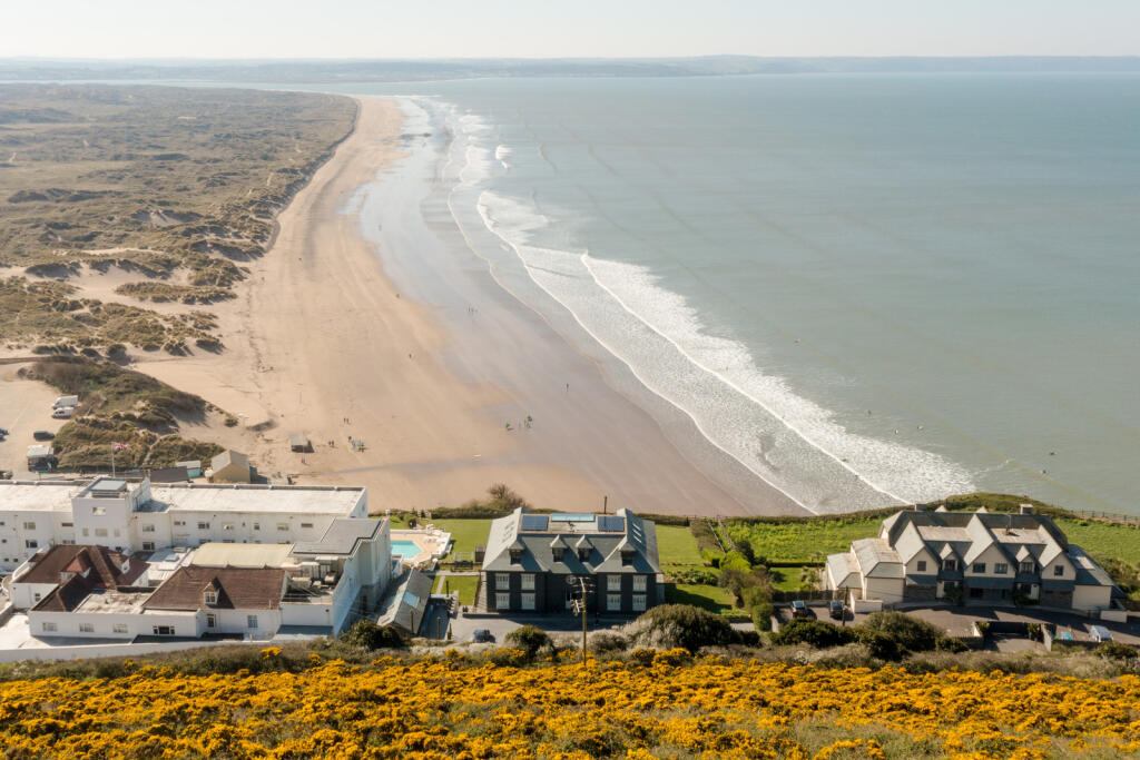275334 - 20250402-THE-CHALET_SAUNTON-SANDS _ EX...