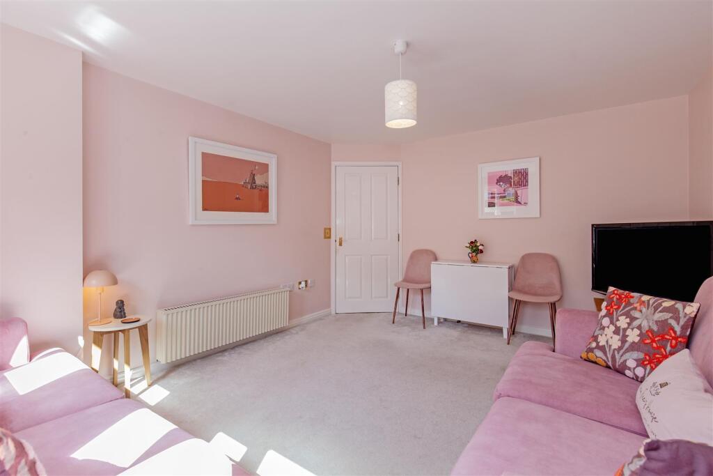Reception Room-2.jpg
