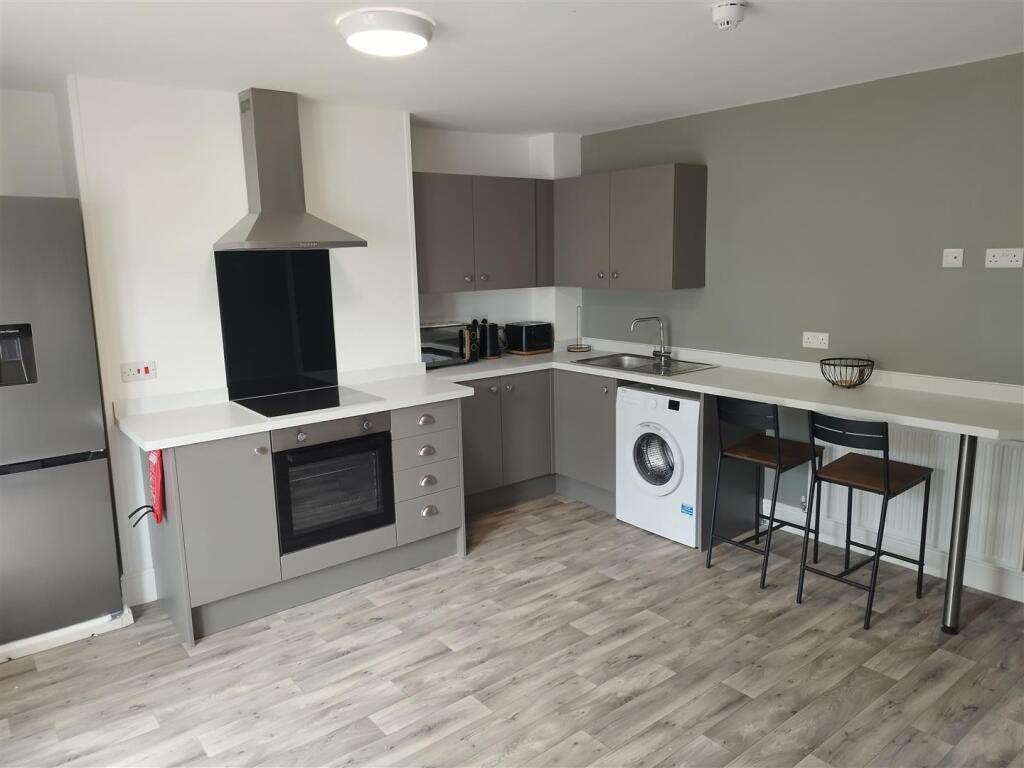 kitchen3.jpg
