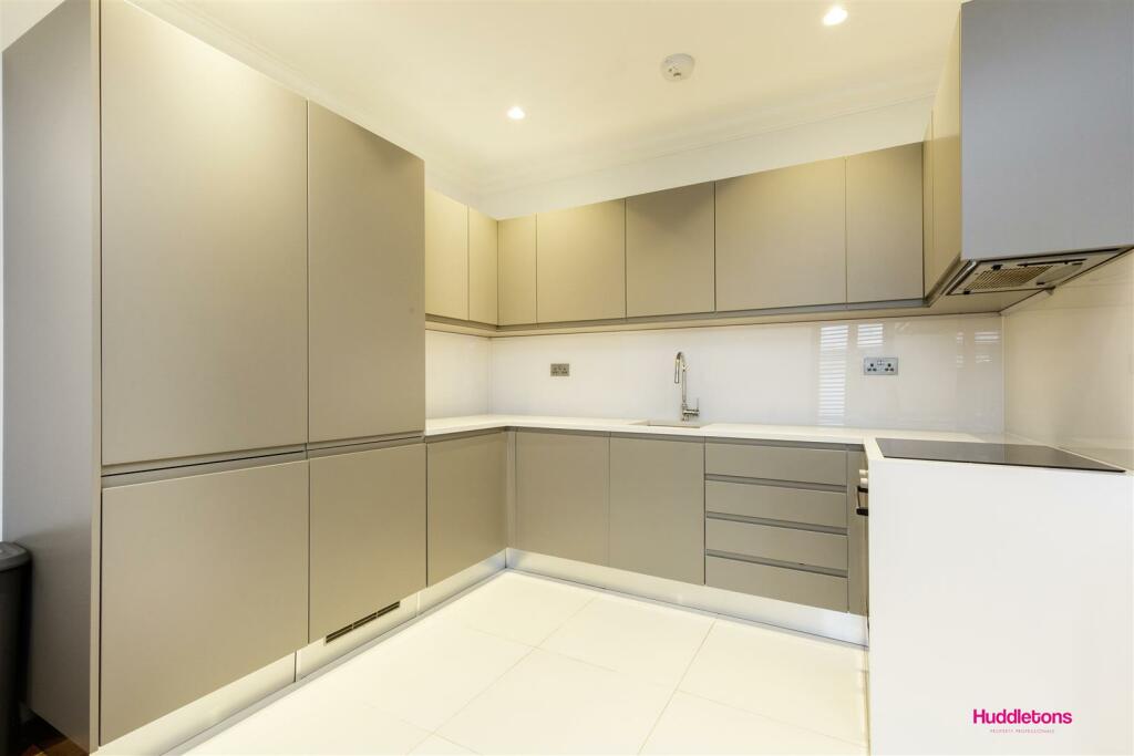 Collingwood House -8