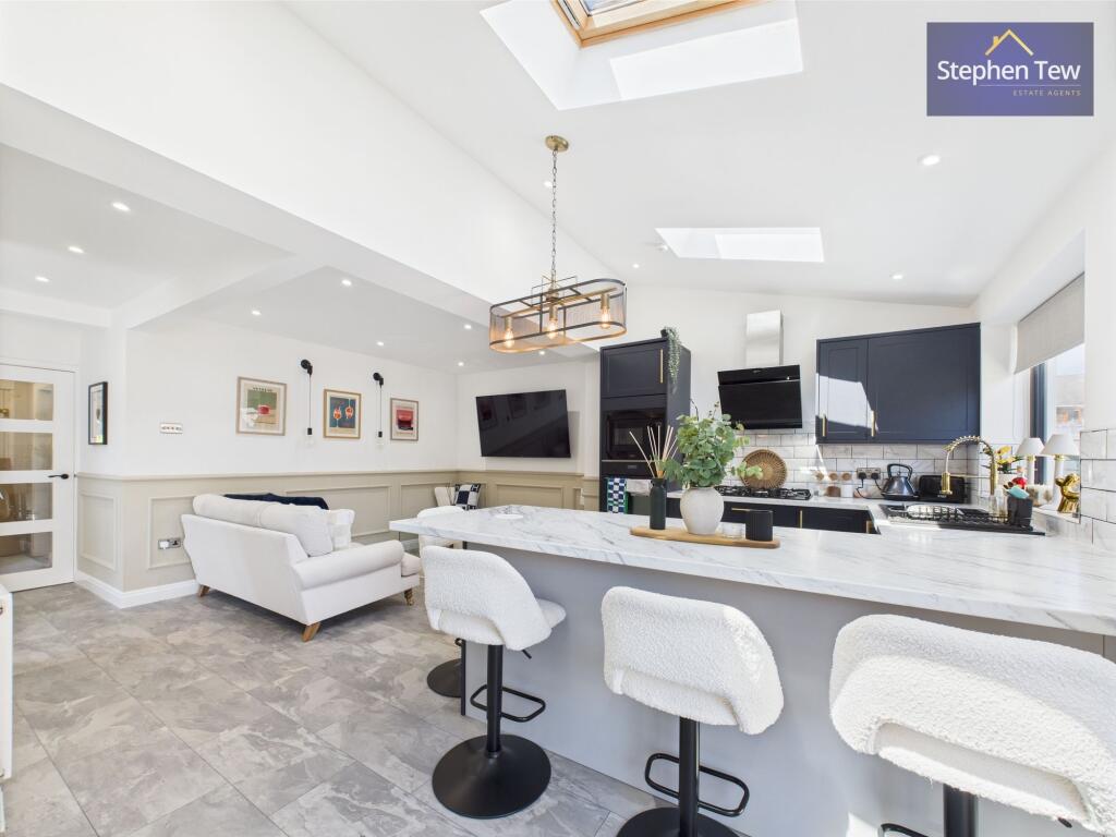 Living / Dining Kitchen