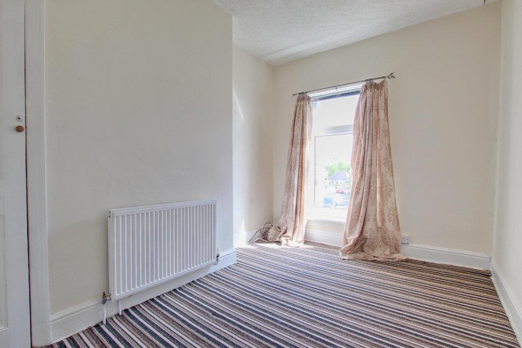 BEDROOM 2 (REAR)