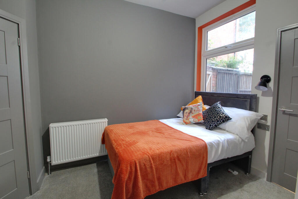 Bedroom 2 Ensuite