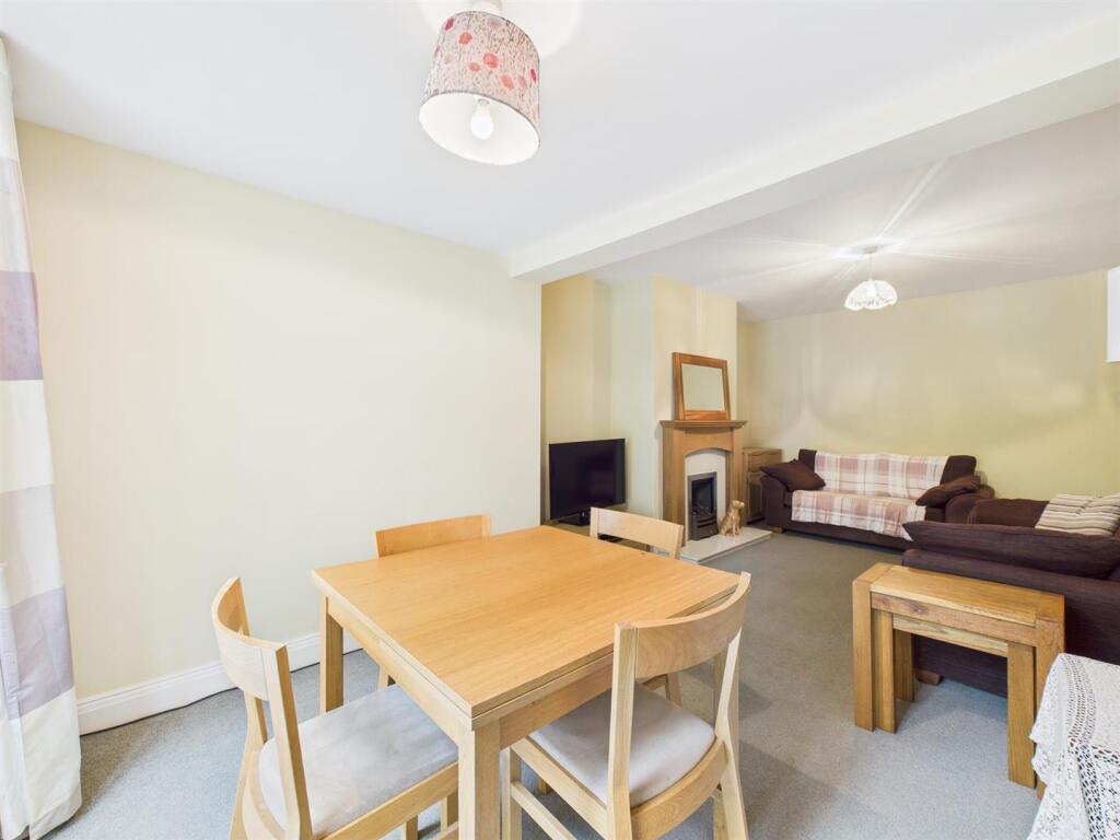 Extended Sitting / Dining Room