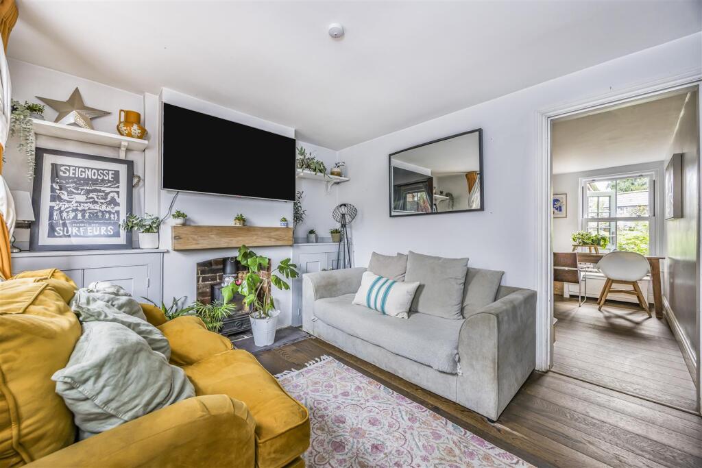 1 Beckenham Terrace, North Street, Westbourne-Port