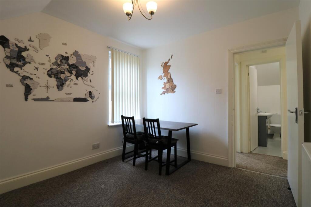 Living room..JPG