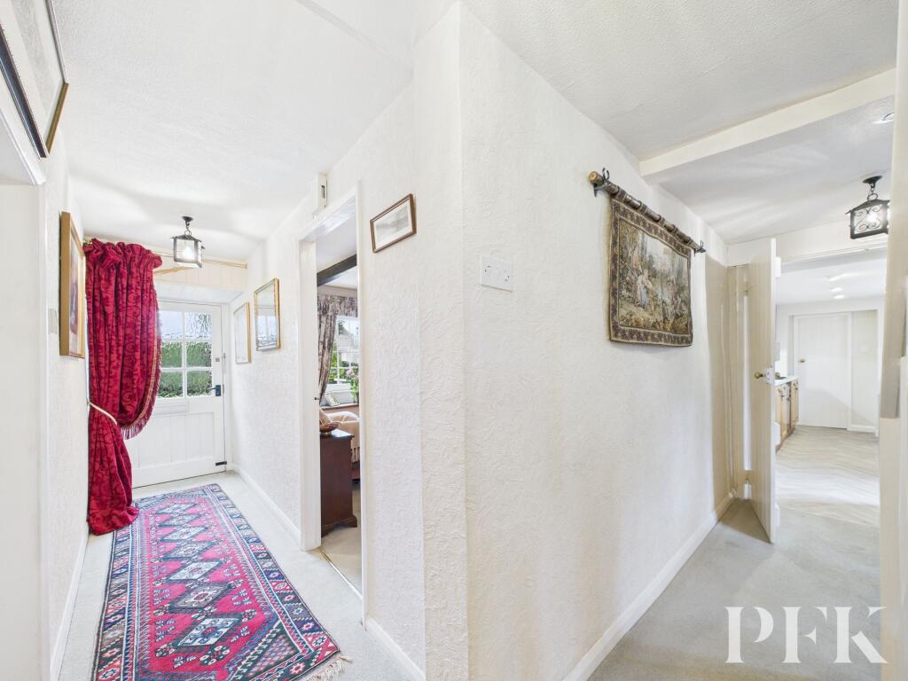 Front to Inner Hallway