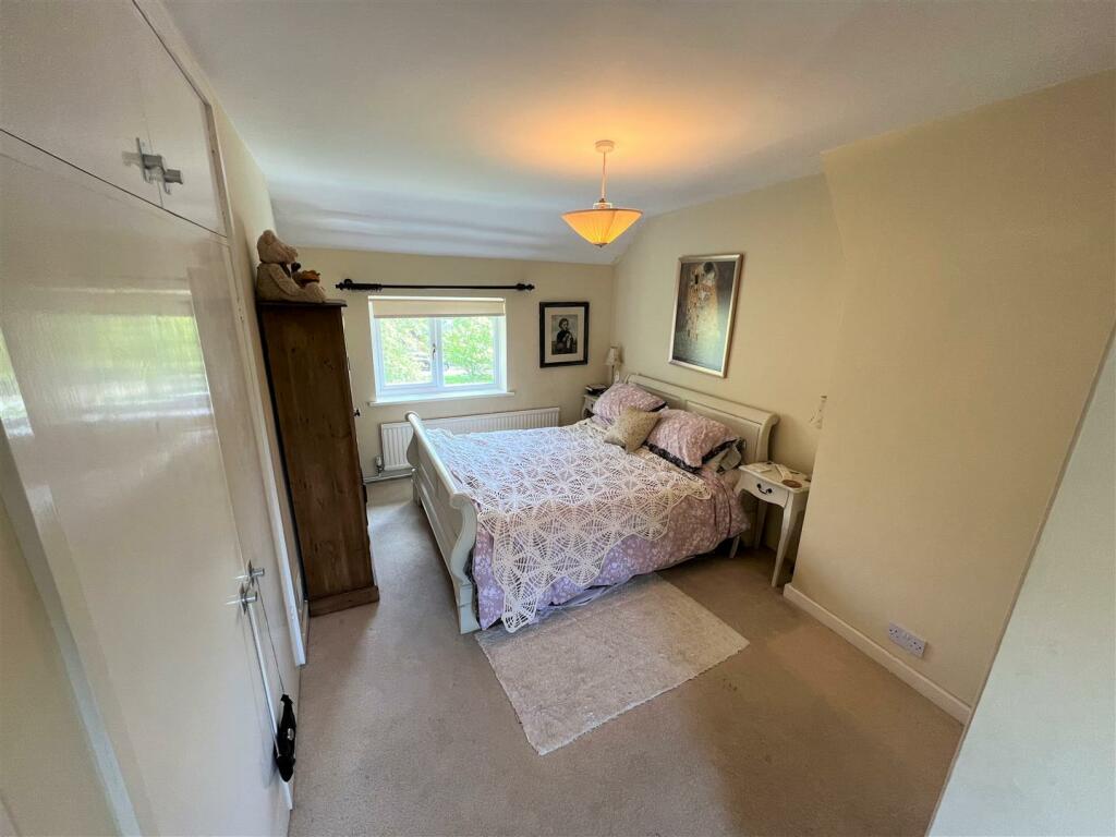 Bedroom 1A.JPG