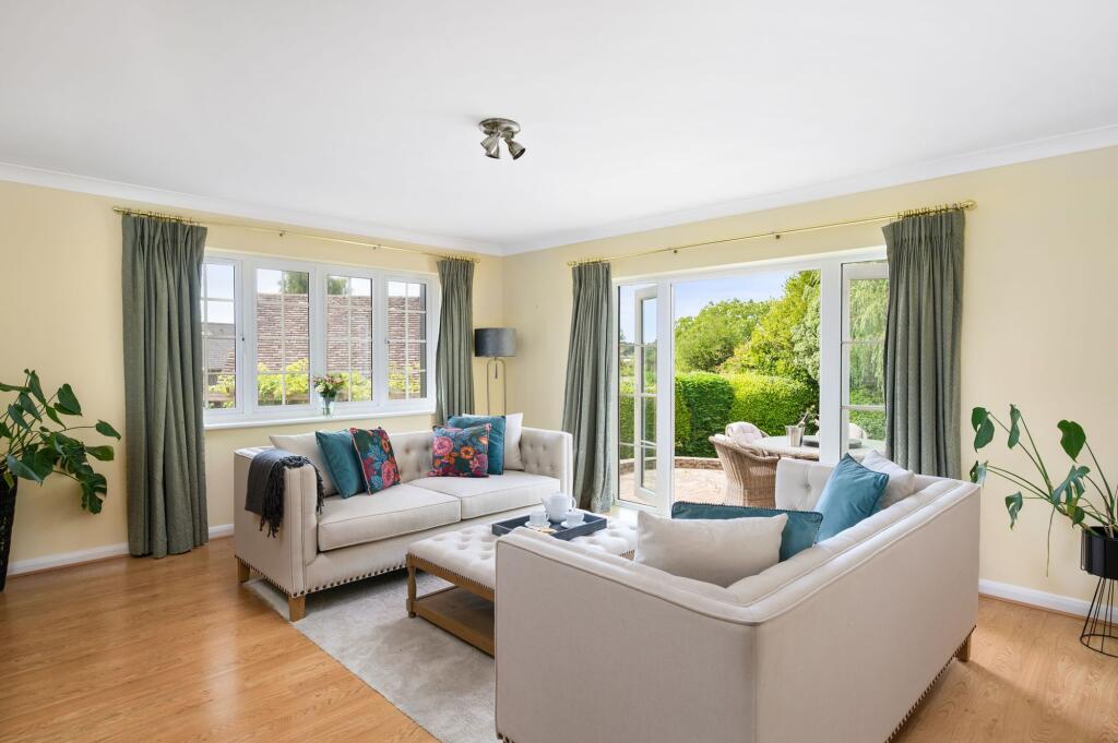 Living/Dining Room