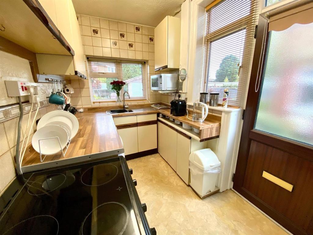 kitson hill road 34 kitchen 2.jpg
