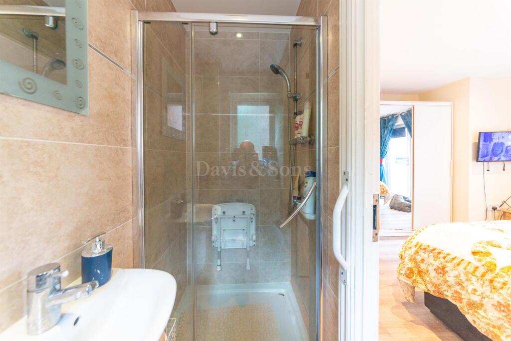 En-suite shower room