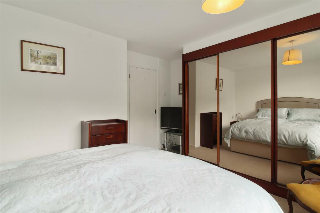Double Bedroom 2