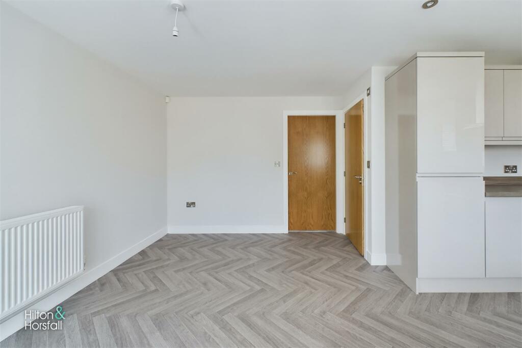 Millers Green, Worsthorne - Plot 5