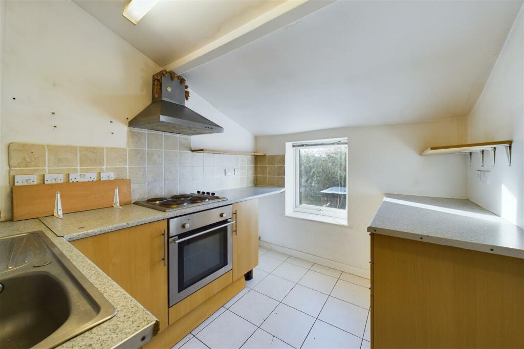 63 Great Western Road, City Centre Gloucester GL1 