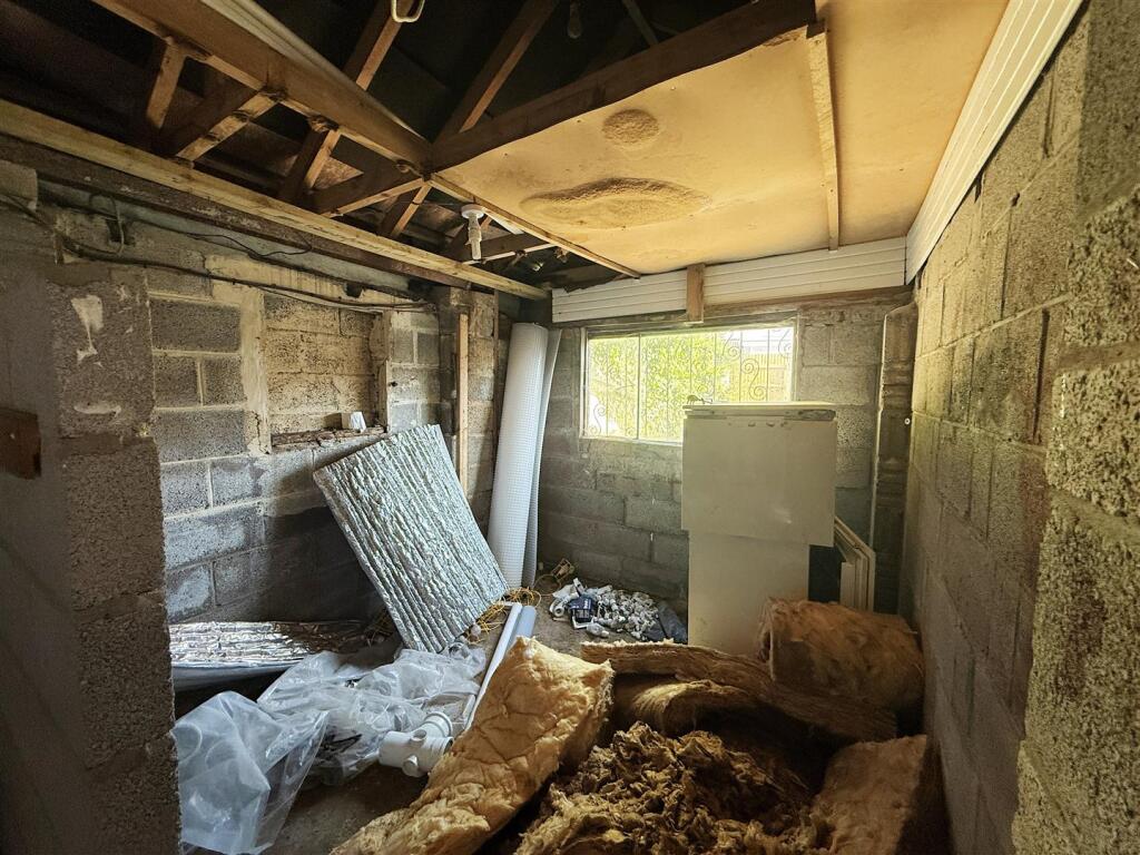 11 - Land with planning.JPG