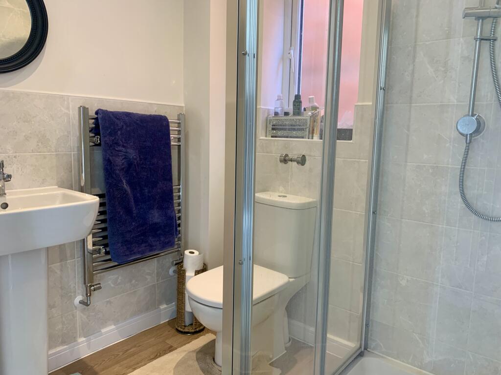 En-suite Bathroom