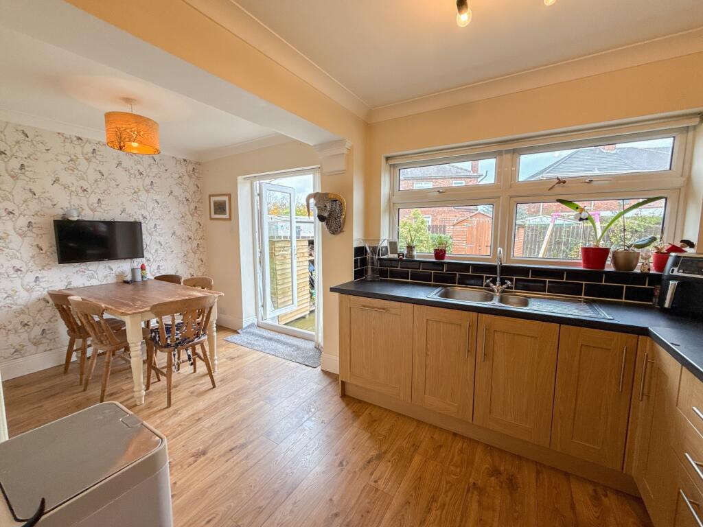 Dining Kitchen