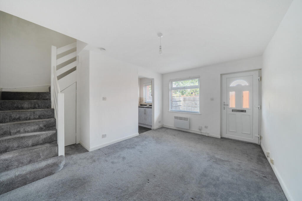 1317904-9-685ec39...