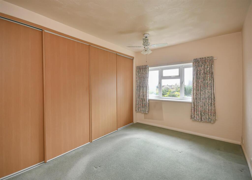 33 Springhill Lane-Bedroom 1.jpg