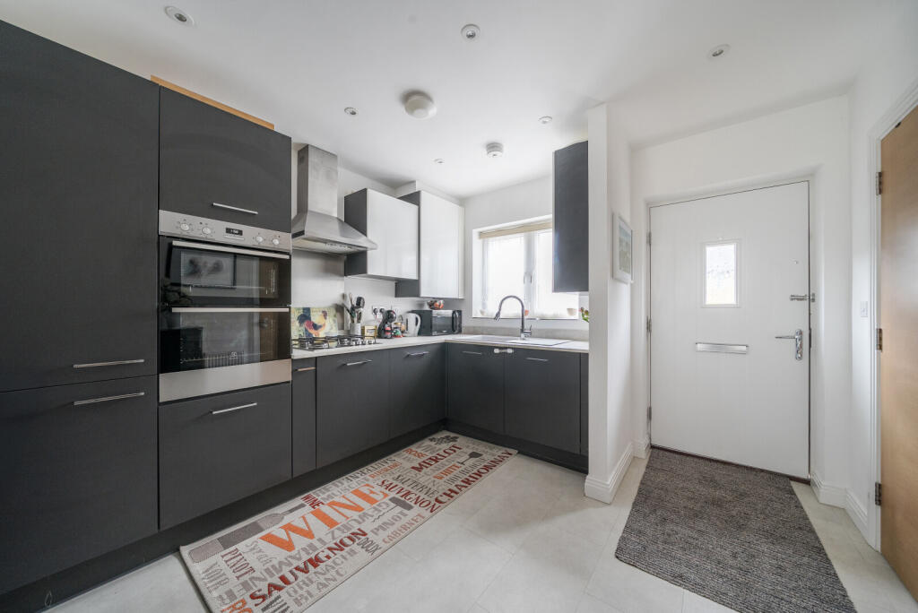 1316190-9-685e71b...