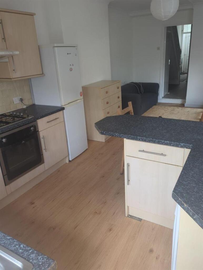 04-Kitchen-0005.jpg