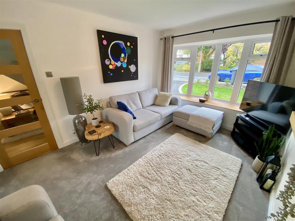 Bramleys Estate Agents - Fernhurst Road - Mirfield