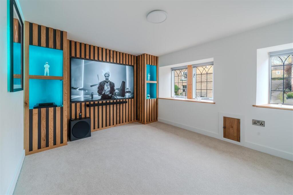 Living Room.jpg