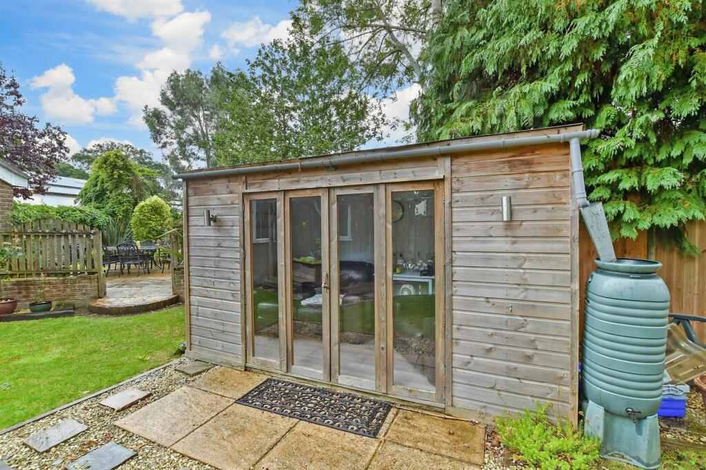 Workshop/Outbuildings