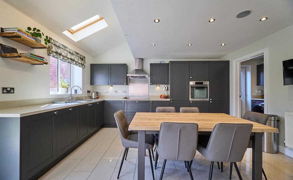 gables close desford  9.jpg