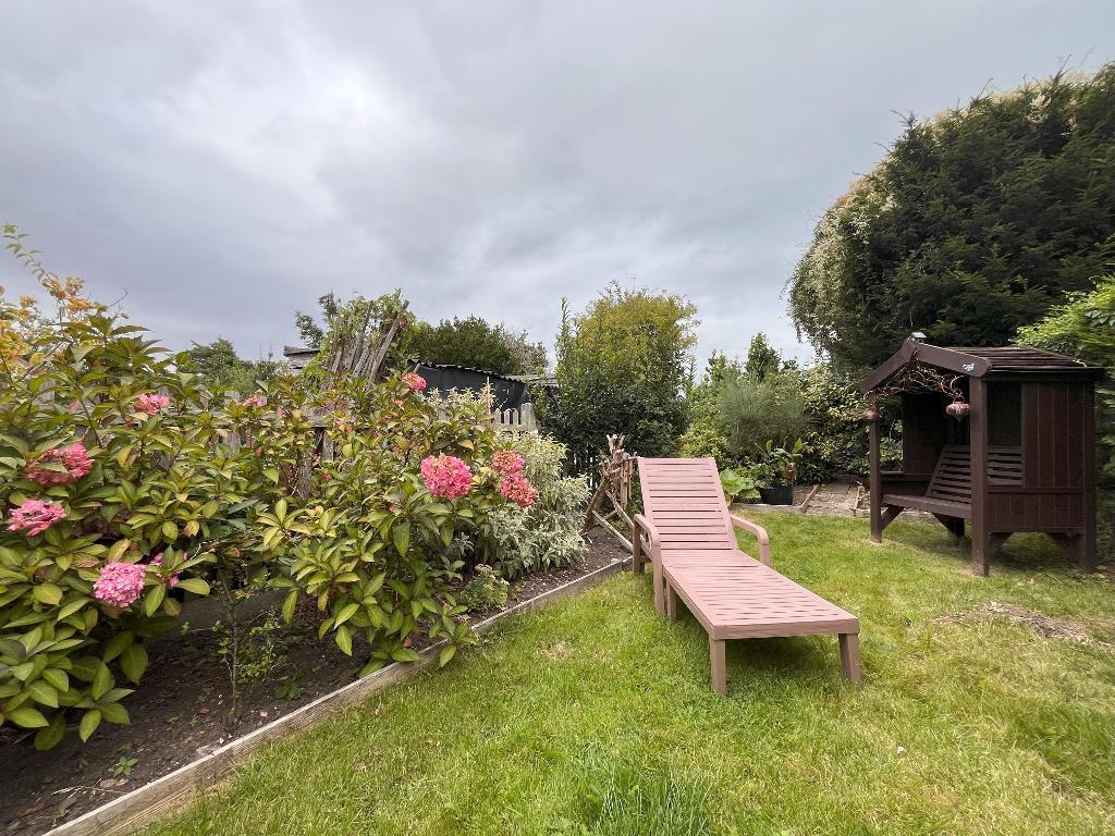 Detached Garden