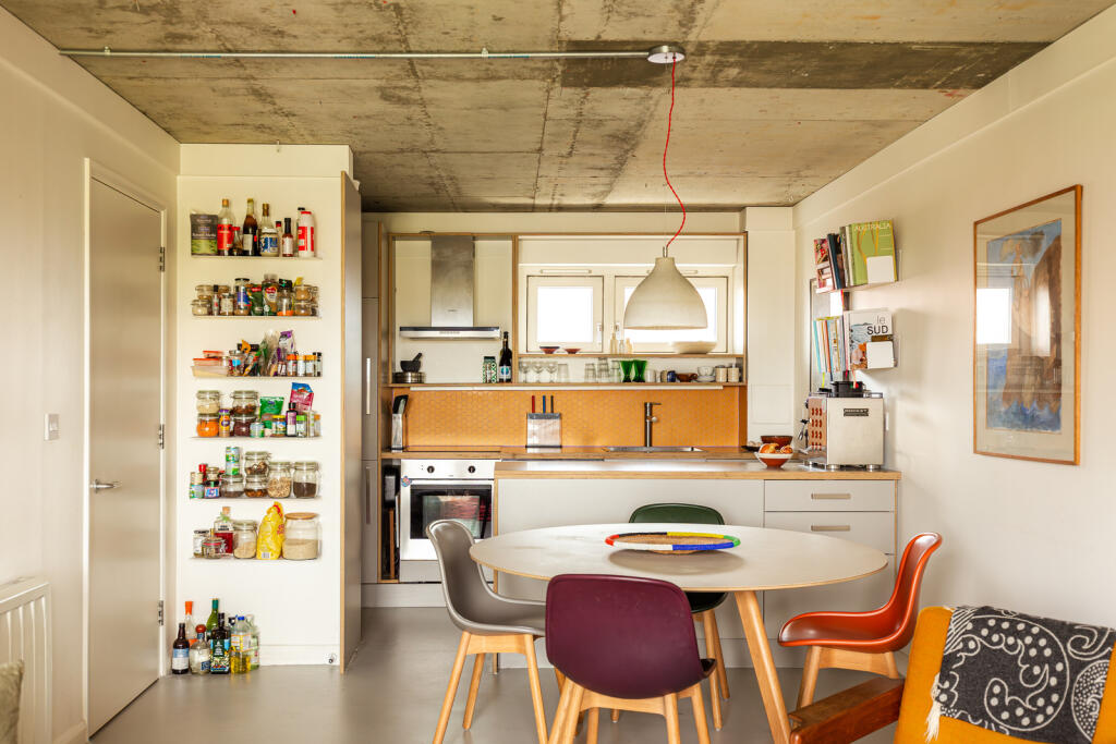 277005 - 25_4_15_MH E5 8GZ_00013.jpg