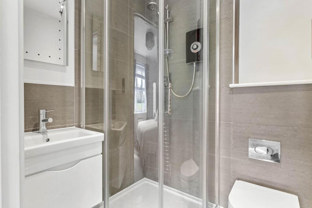 Ensuite shower room