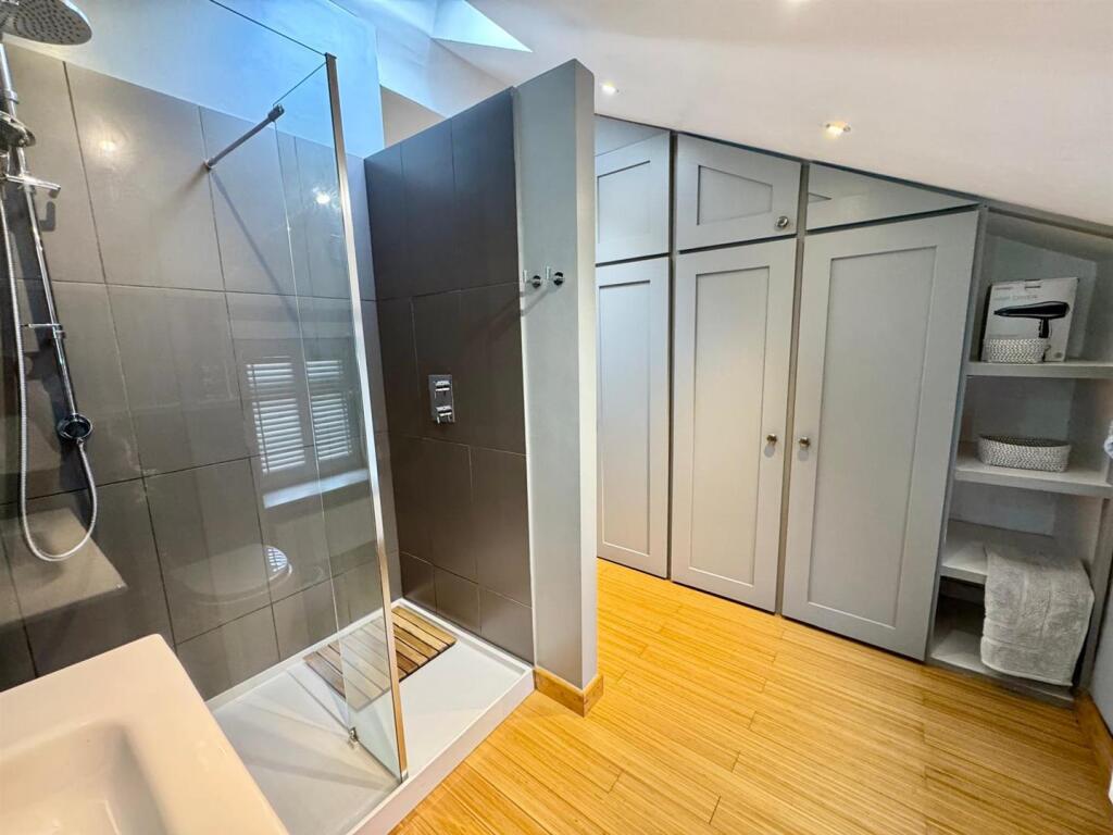 PHOTO-2025-10-11-10-18-39 (16).jpg