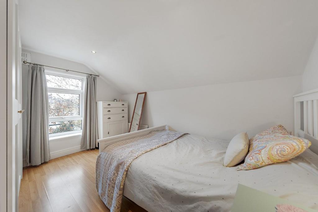 Bedroom.jpg