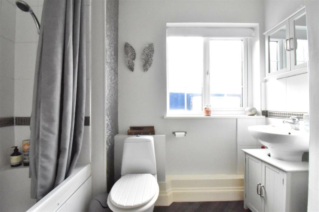 bathroom.JPG