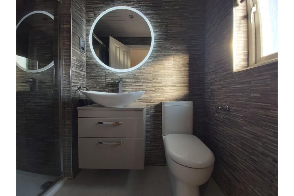 Master En-suite