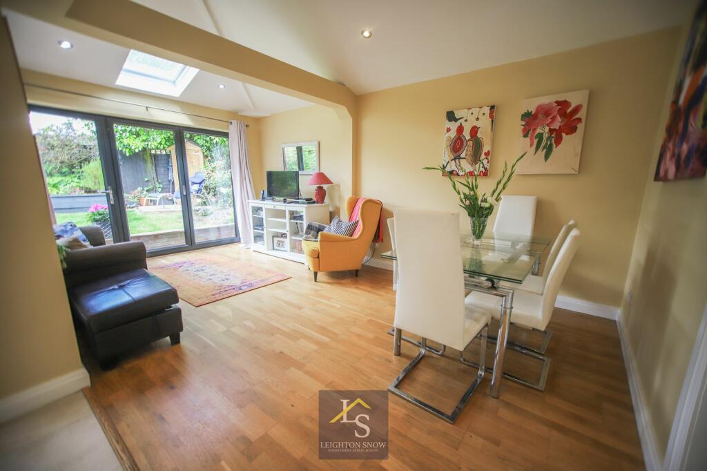 Sitting and Dining Area