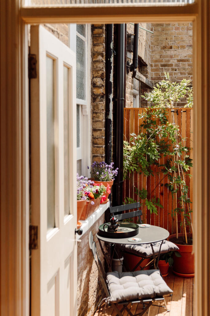 294788 - STAMFORD-HILL-MANSIONS-021.jpg